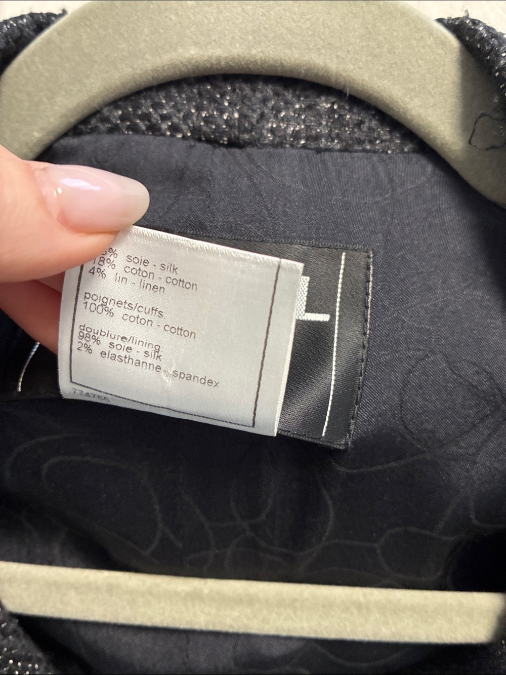 CHANEL 07/P BLACK SILK WEAVED SINGLE BREASTED JACKET WITH DETACHABLE CUFF DETAIL - Picture 7 of 9